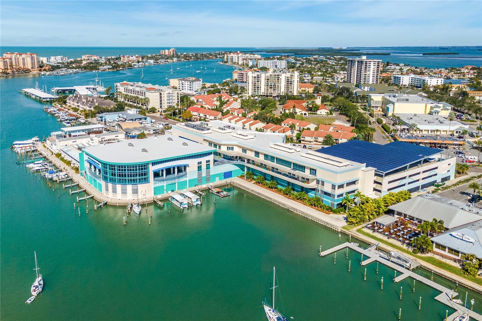 800 S GULFVIEW BLVD #303, CLEARWATER BEACH, FL, 33767
