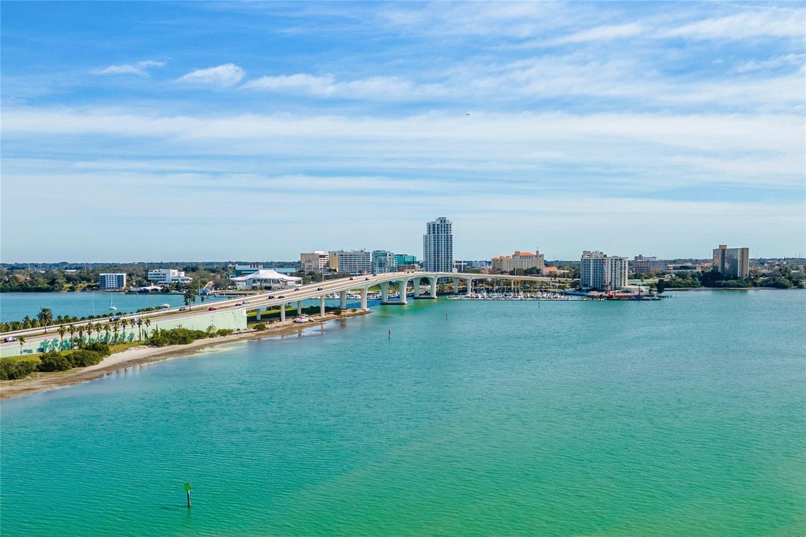800 S GULFVIEW BLVD #303, CLEARWATER BEACH, FL, 33767