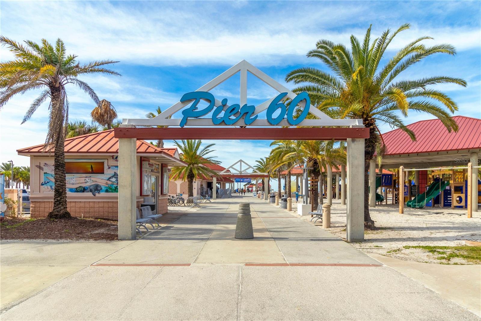 800 S GULFVIEW BLVD #303, CLEARWATER BEACH, FL, 33767