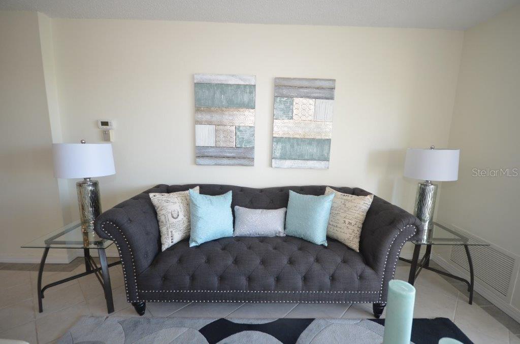 800 S GULFVIEW BLVD #303, CLEARWATER BEACH, FL, 33767