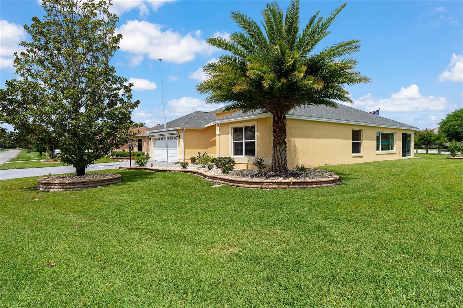 2409 MORVEN PARK WAY, THE VILLAGES, FL, 32162