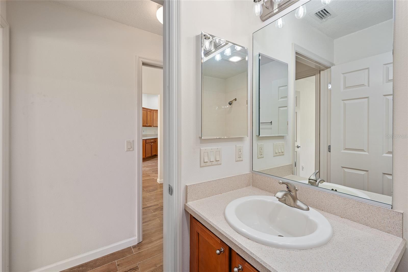 2409 MORVEN PARK WAY, THE VILLAGES, FL, 32162