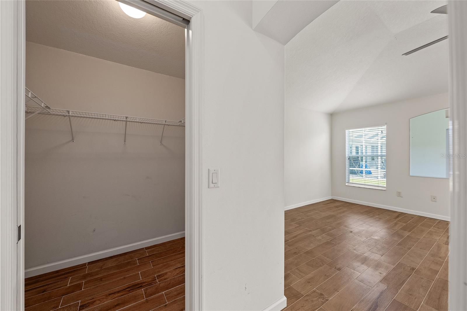 2409 MORVEN PARK WAY, THE VILLAGES, FL, 32162