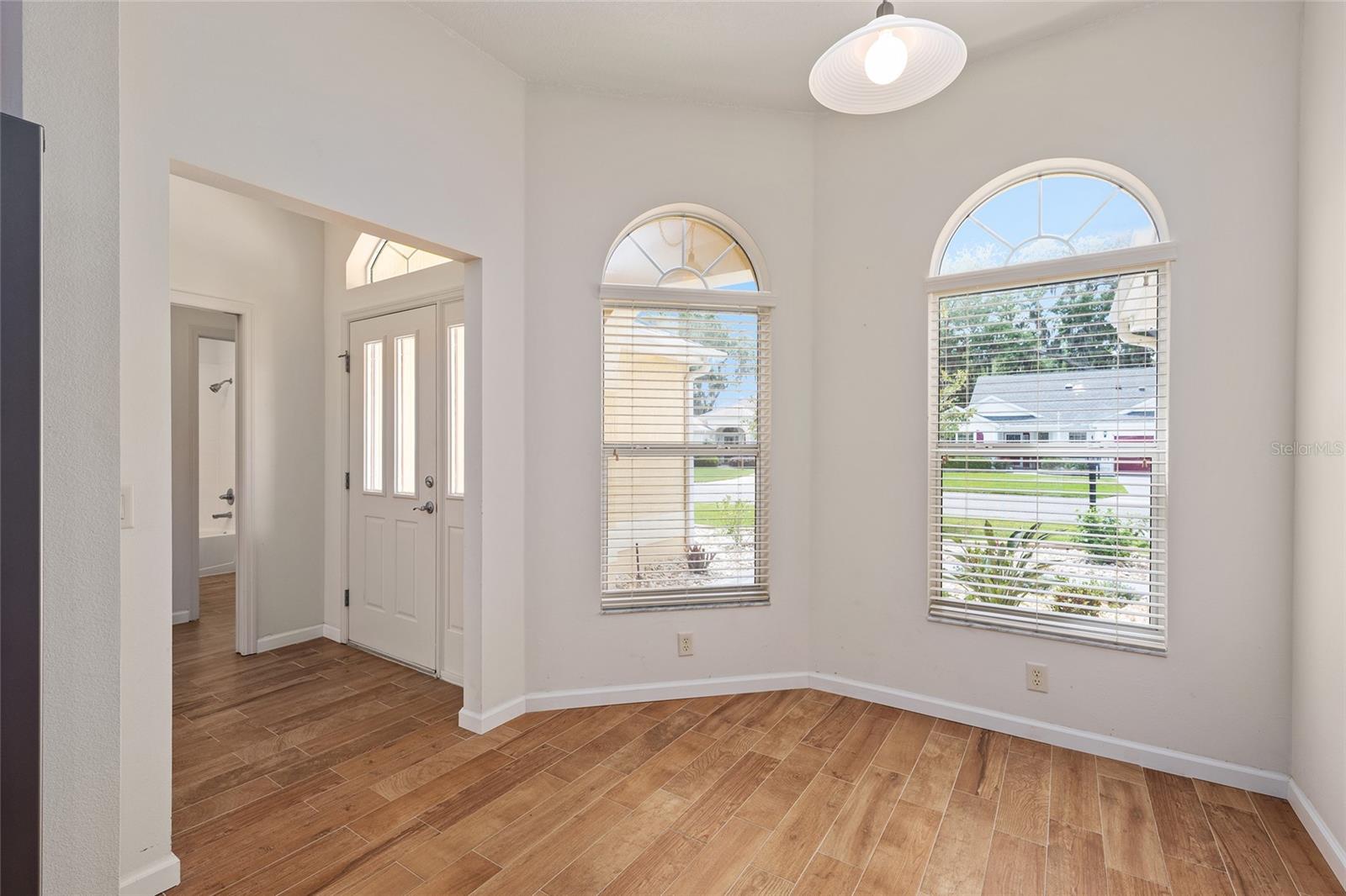 2409 MORVEN PARK WAY, THE VILLAGES, FL, 32162