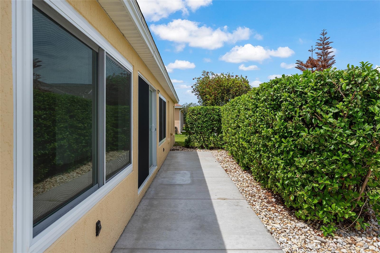 2409 MORVEN PARK WAY, THE VILLAGES, FL, 32162