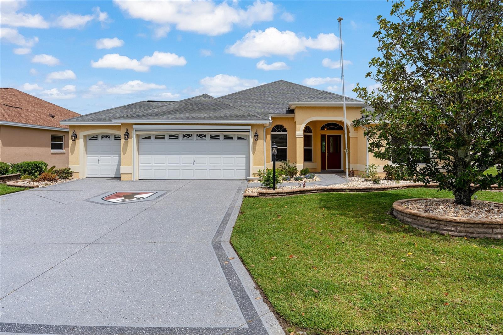 2409 MORVEN PARK WAY, THE VILLAGES, FL, 32162