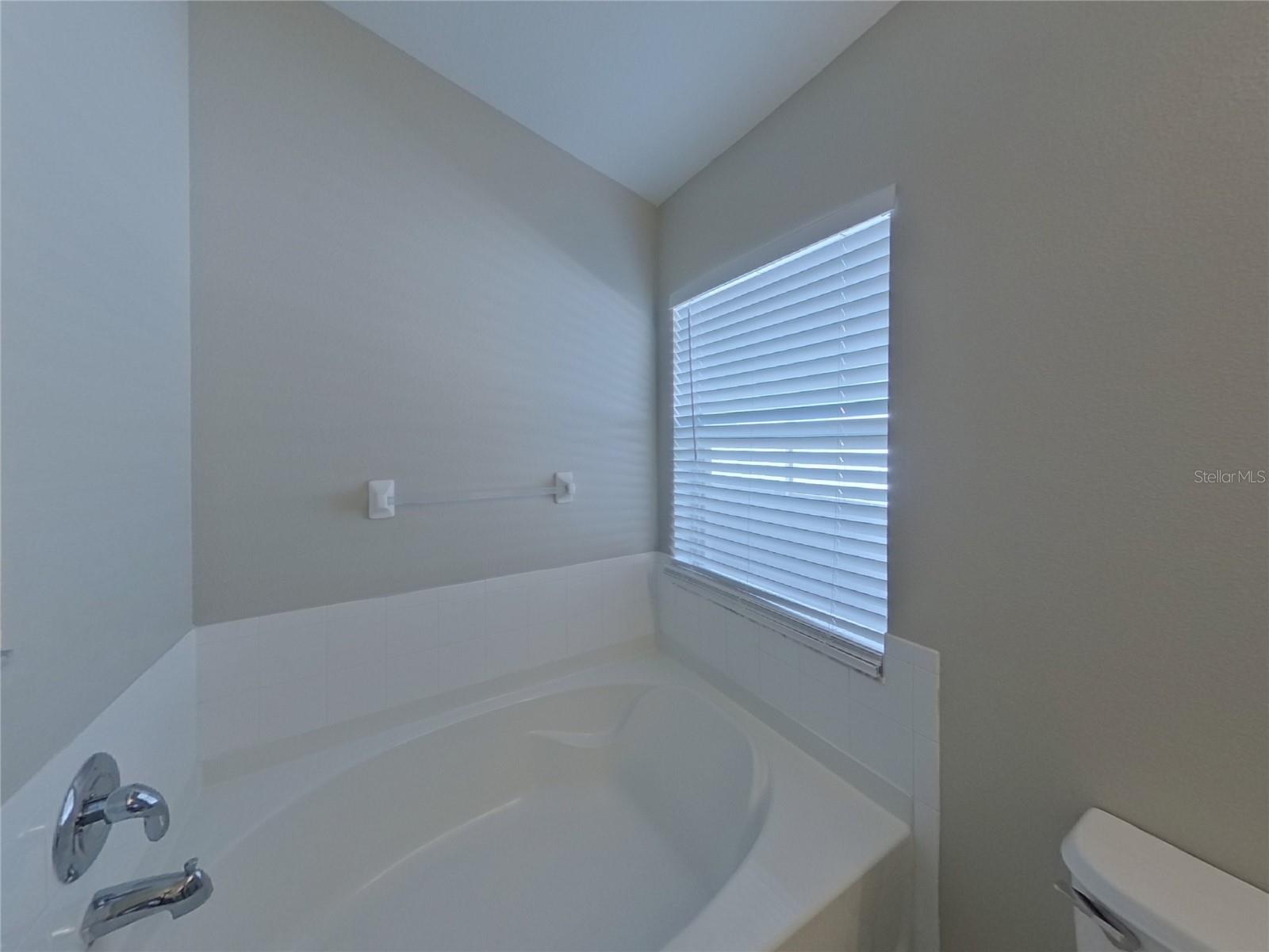 MEADOW POINTE 04 PRCL J, WESLEY CHAPEL, FL, 33543