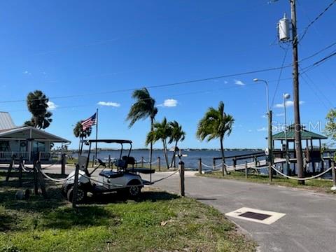 14 BRADEN CASTLE DR, BRADENTON, FL, 34208