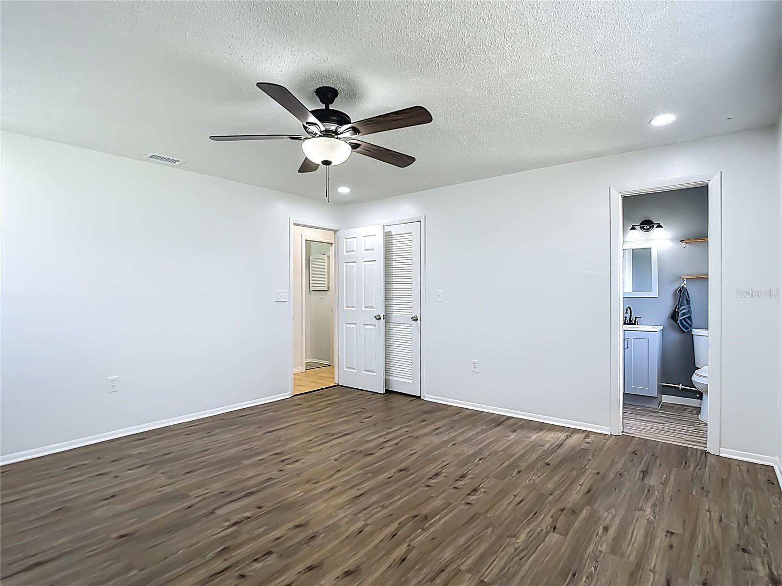 610 CHAMBER ST NW, PORT CHARLOTTE, FL, 33948