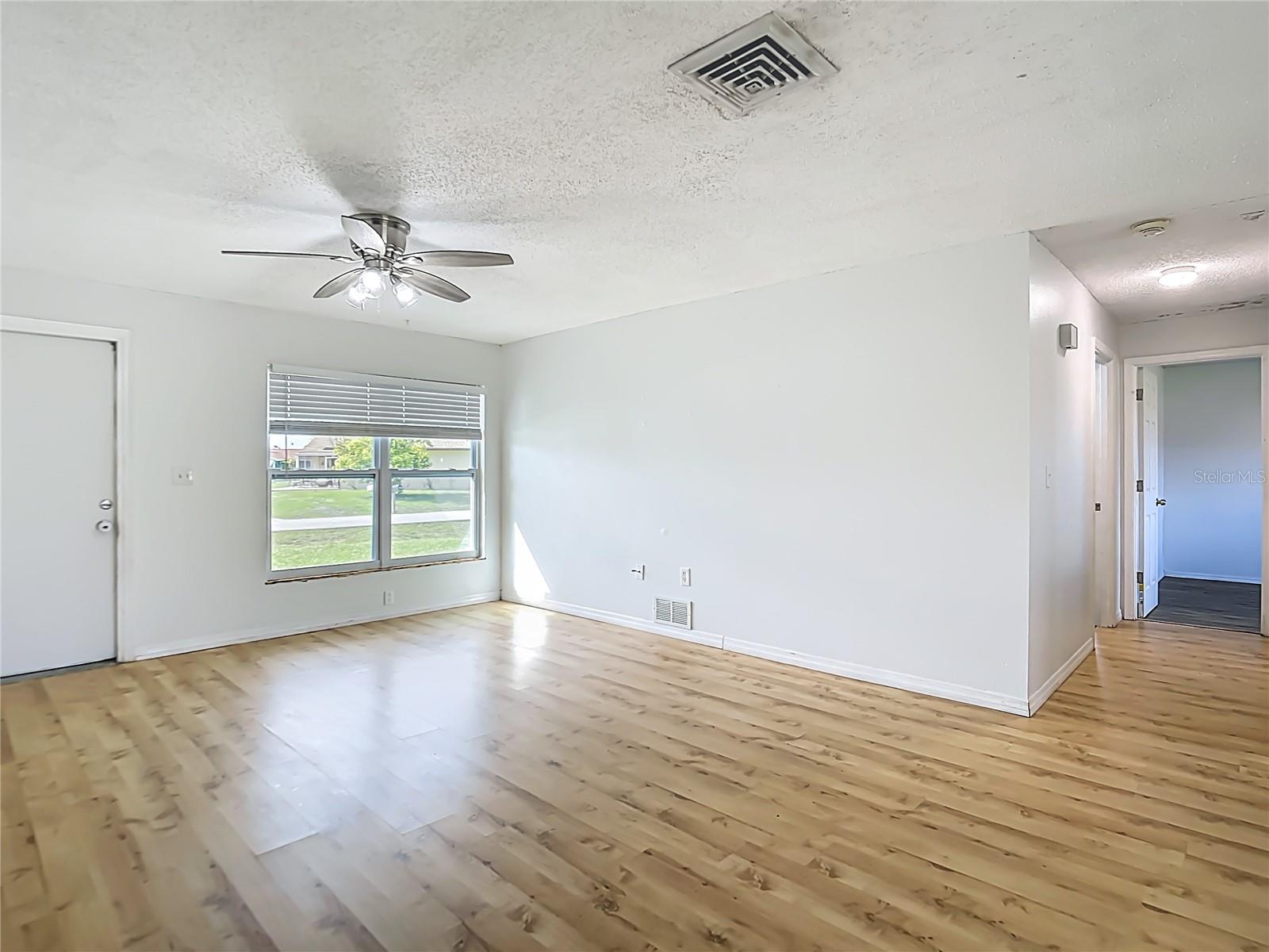 610 CHAMBER ST NW, PORT CHARLOTTE, FL, 33948