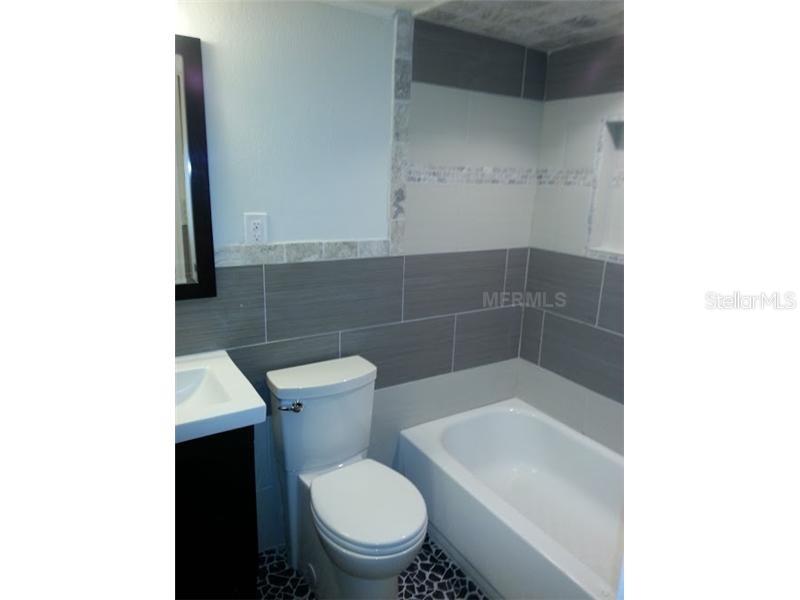 1301 S HOWARD AVE #B17, TAMPA, FL, 33606