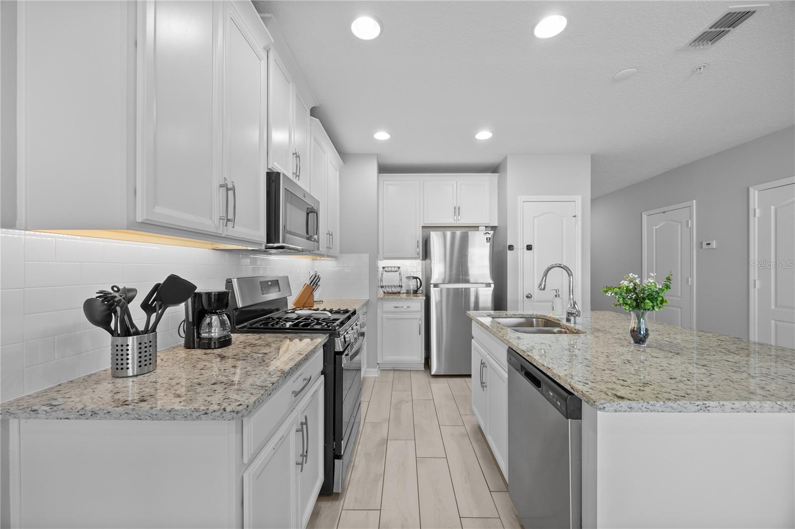 242 CEDAR BARK LN, SANFORD, FL, 32771