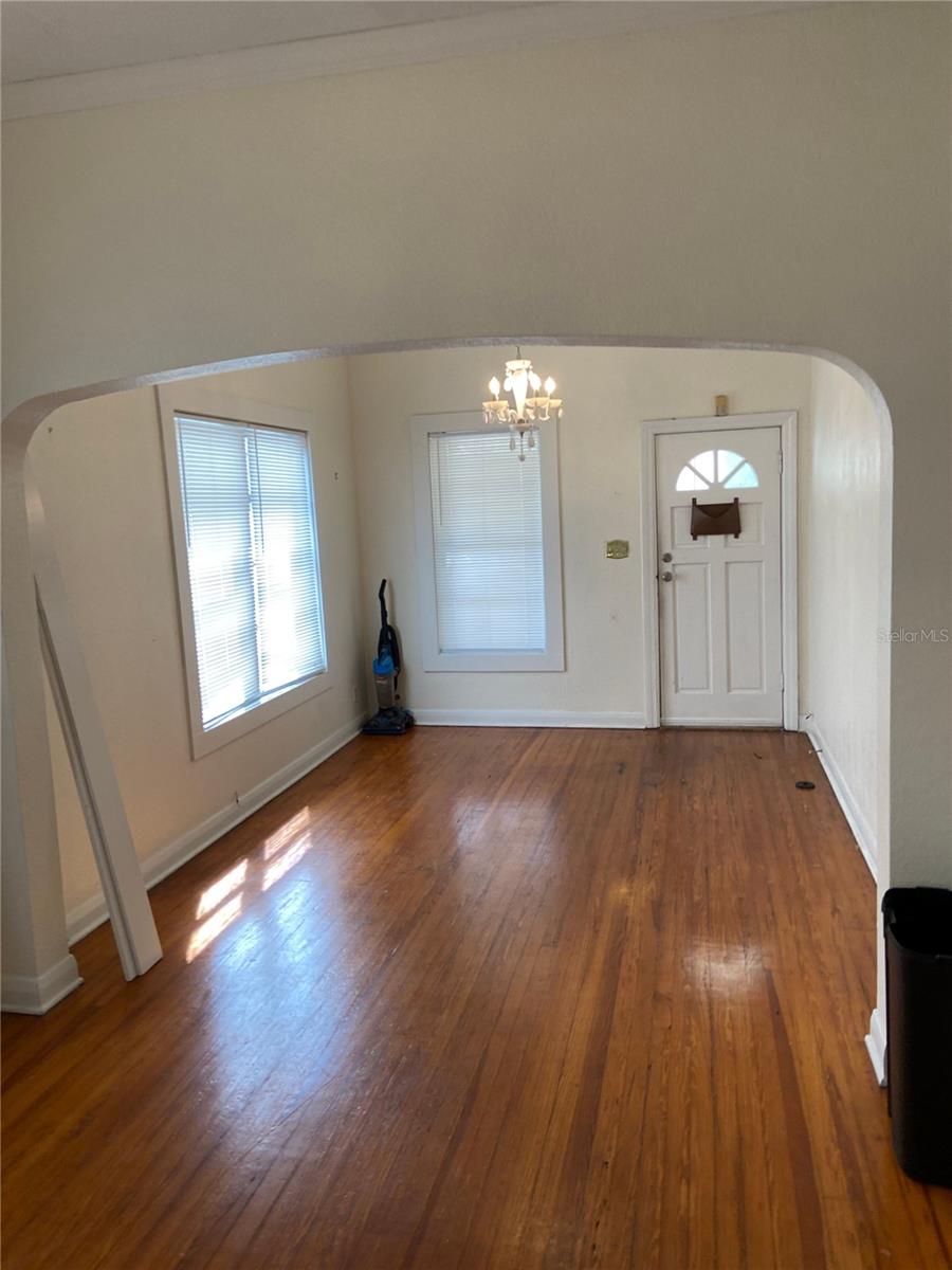 108 S WILLOW AVE, TAMPA, FL, 33606