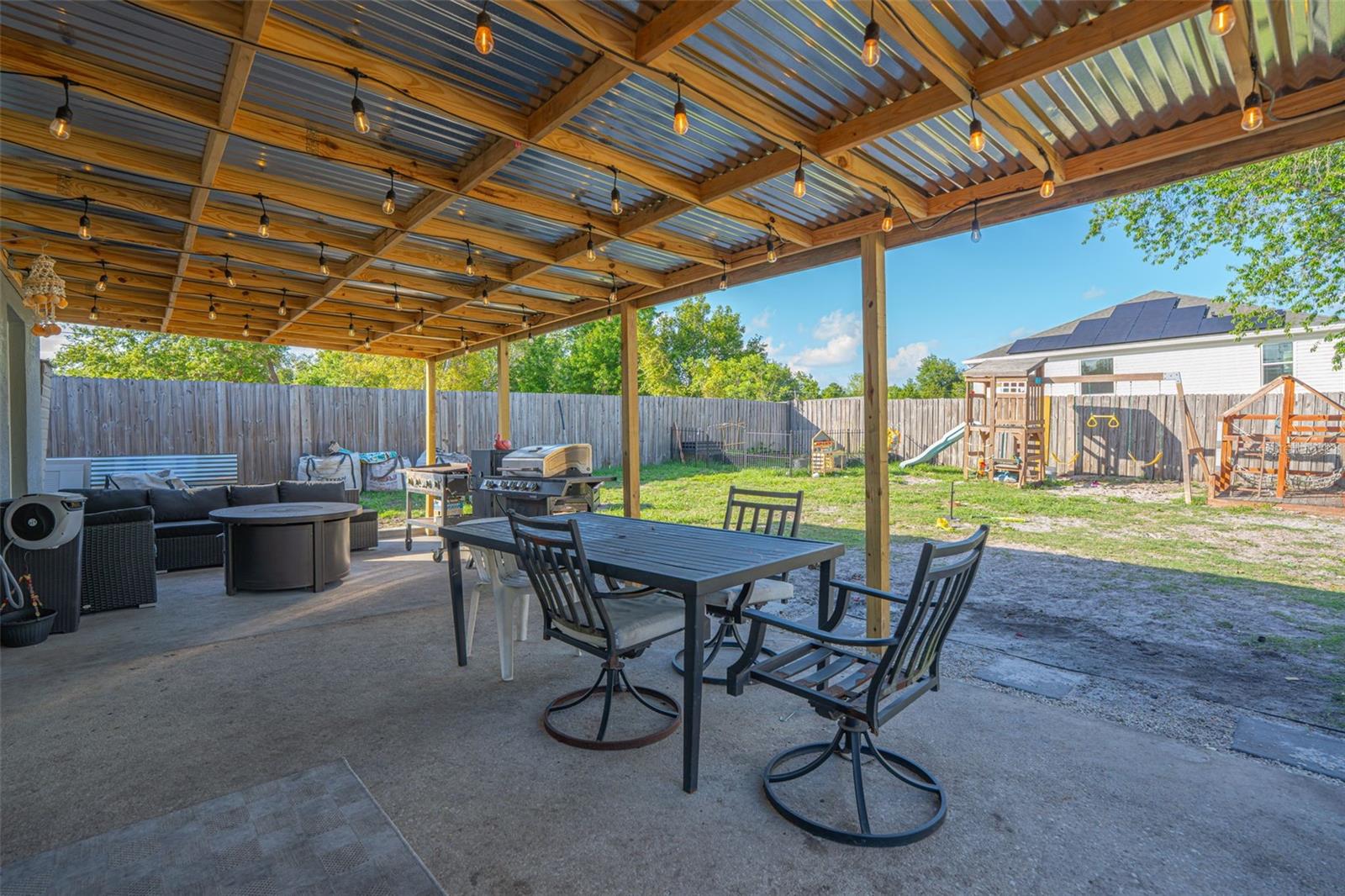 562 GERALDINE DR, DELTONA, FL, 32725