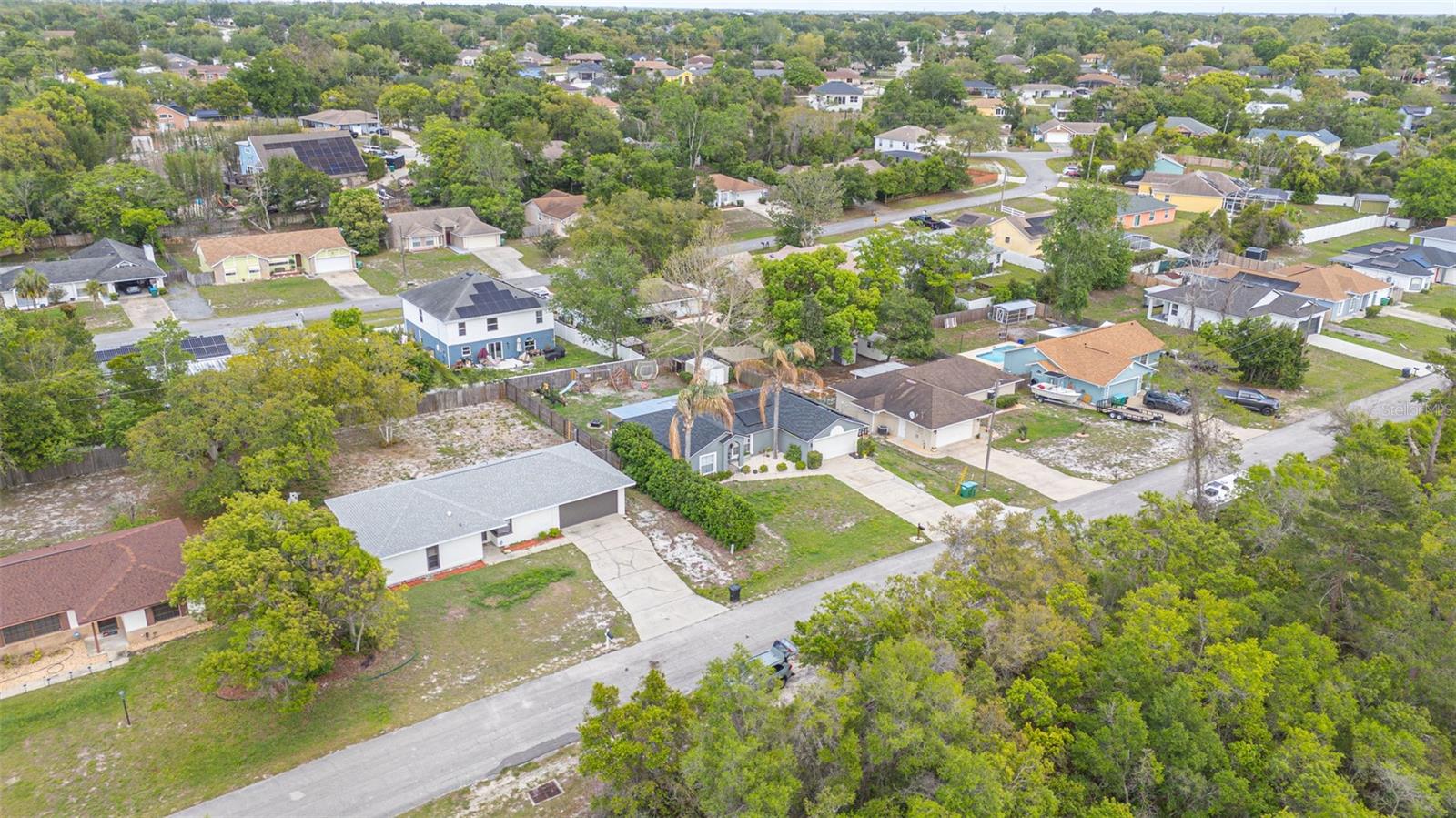 562 GERALDINE DR, DELTONA, FL, 32725