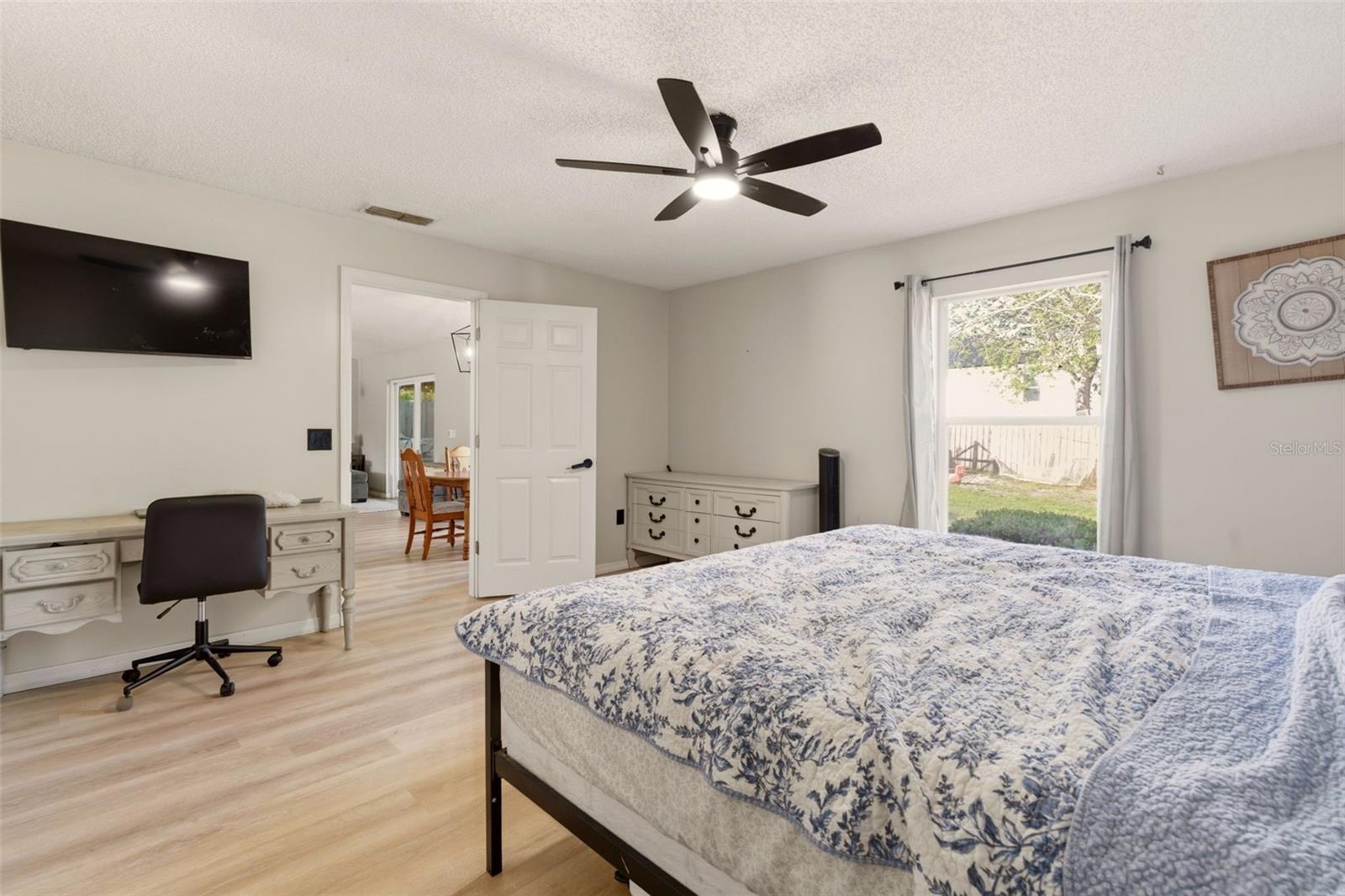 562 GERALDINE DR, DELTONA, FL, 32725