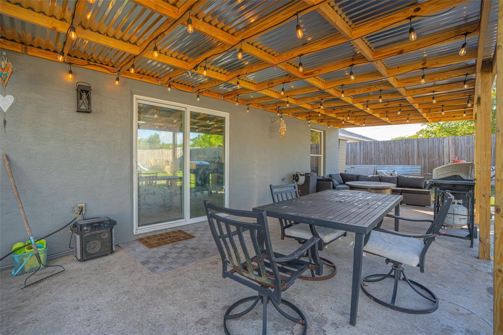 562 GERALDINE DR, DELTONA, FL, 32725