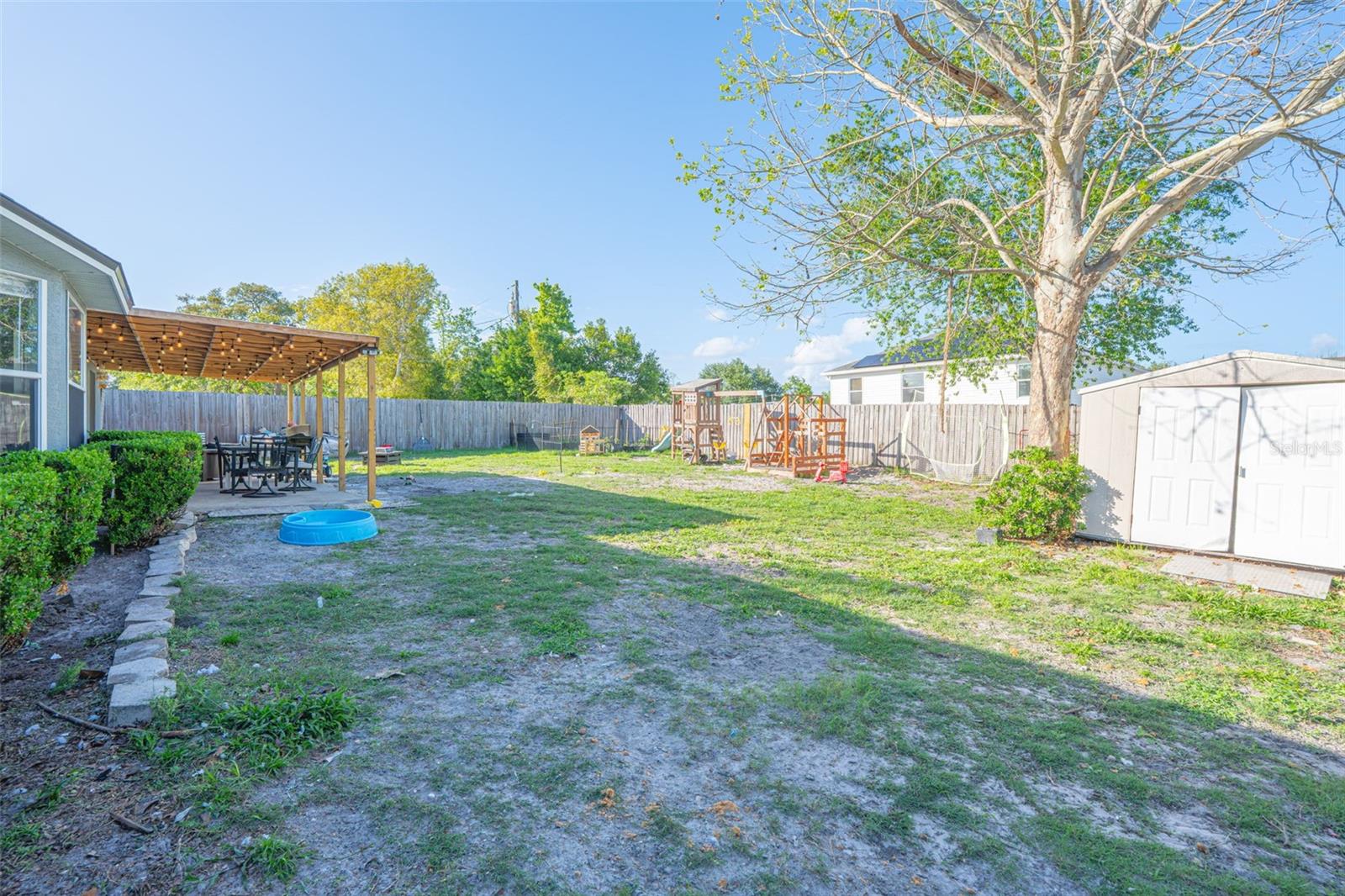 562 GERALDINE DR, DELTONA, FL, 32725