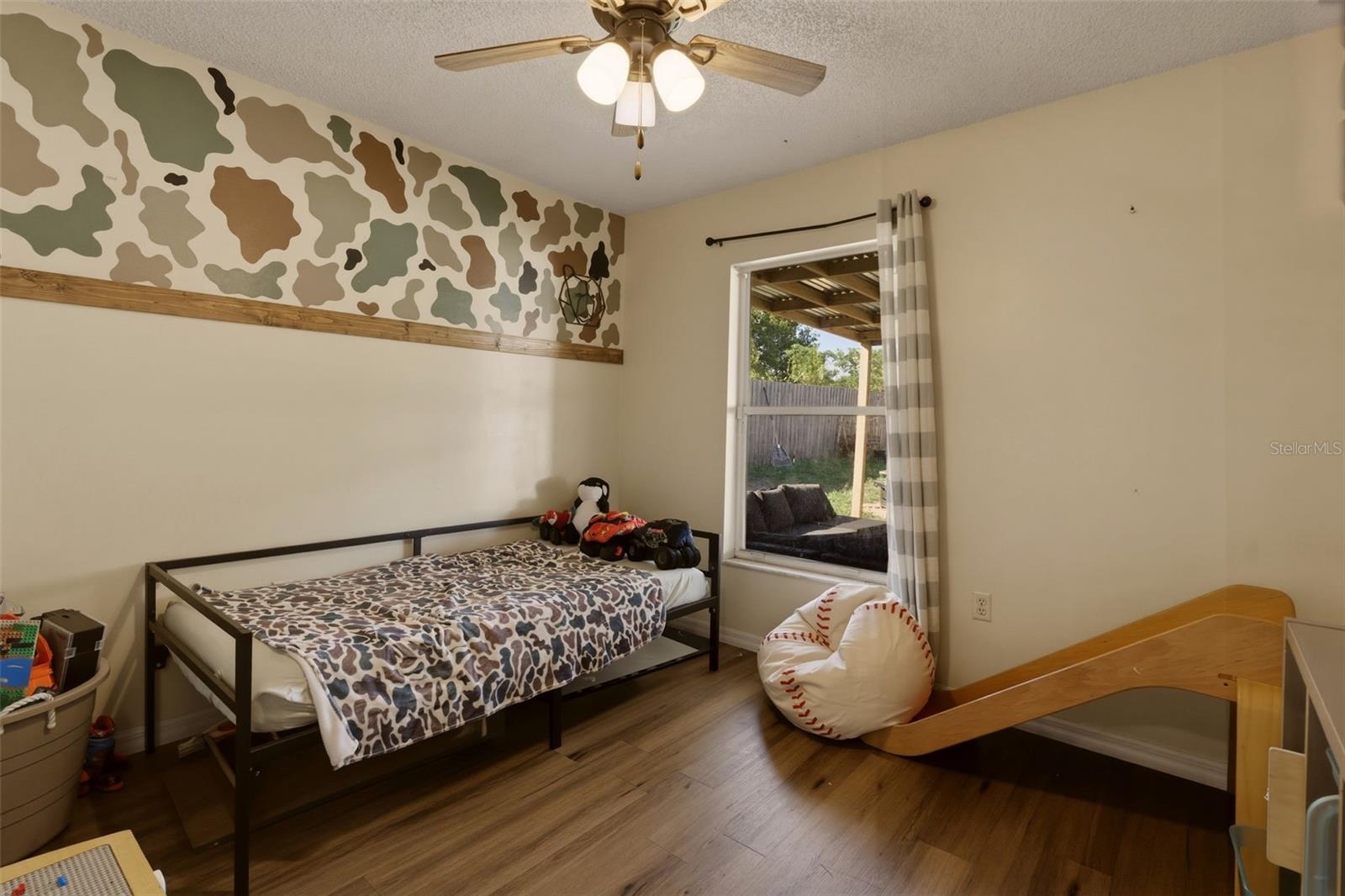 562 GERALDINE DR, DELTONA, FL, 32725