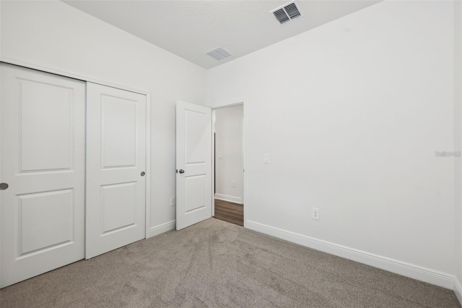 2300 HEN RD, MINNEOLA, FL, 34715