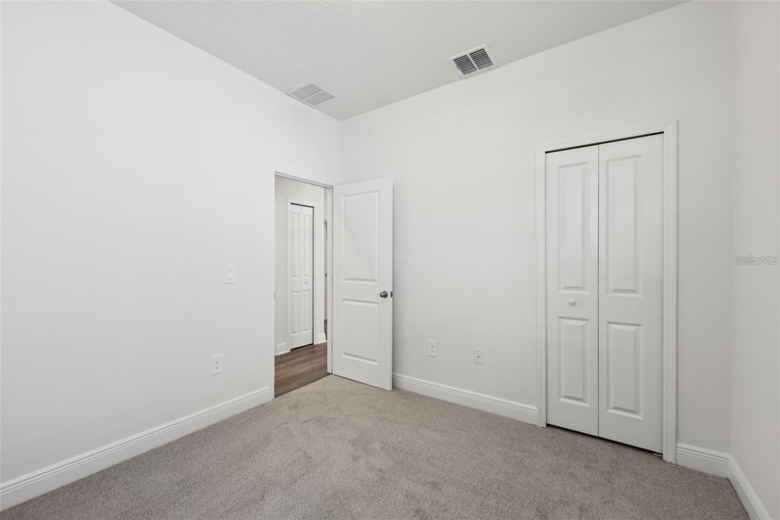 2300 HEN RD, MINNEOLA, FL, 34715