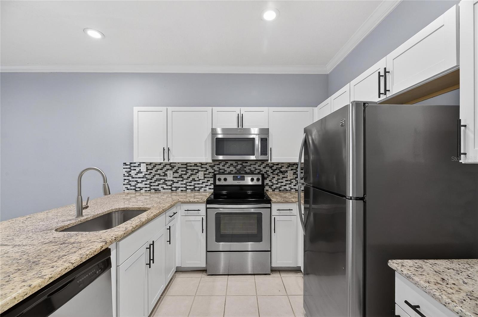 13123 KINGS CROSSING DR, GIBSONTON, FL, 33534