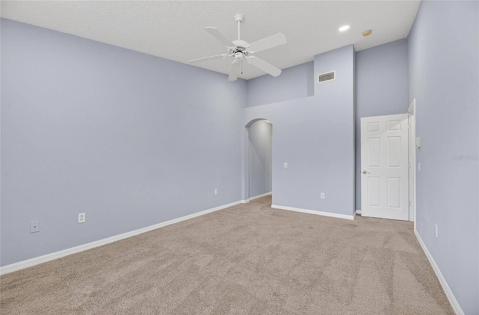 13123 KINGS CROSSING DR, GIBSONTON, FL, 33534