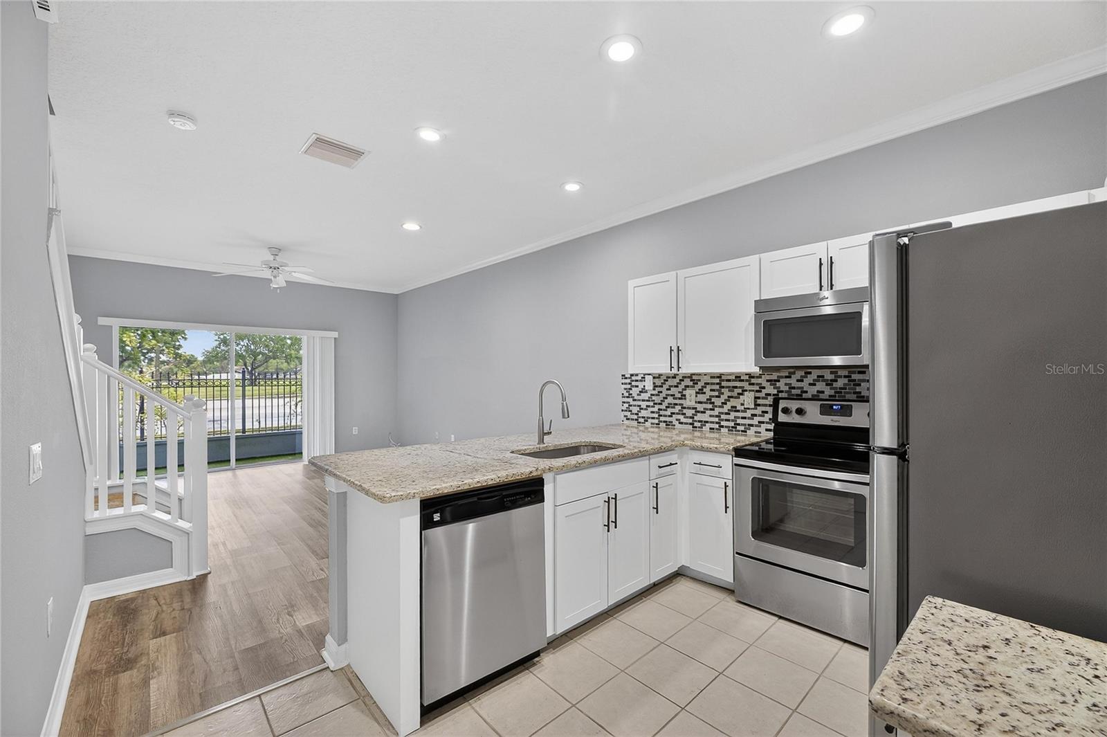 13123 KINGS CROSSING DR, GIBSONTON, FL, 33534