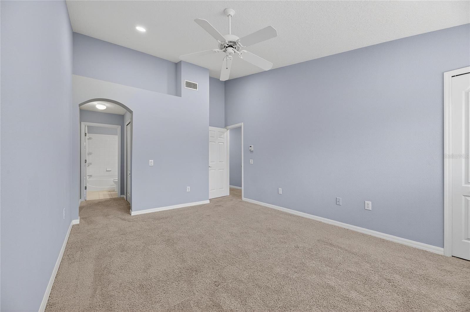 13123 KINGS CROSSING DR, GIBSONTON, FL, 33534