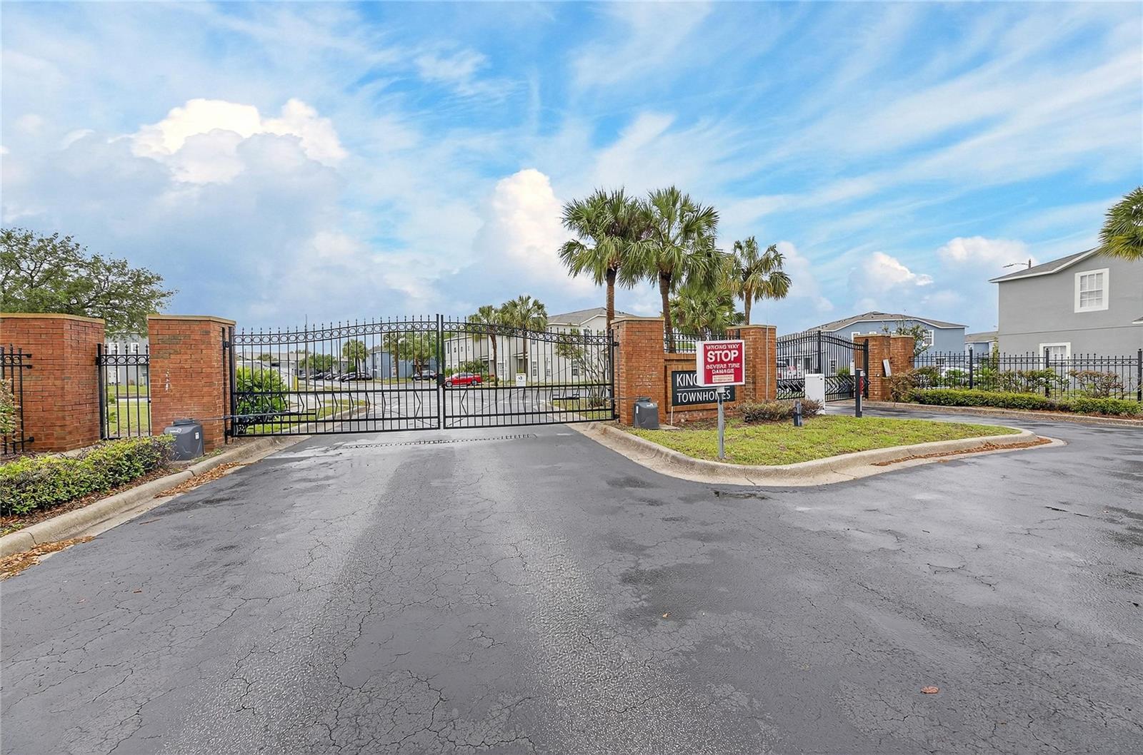 13123 KINGS CROSSING DR, GIBSONTON, FL, 33534