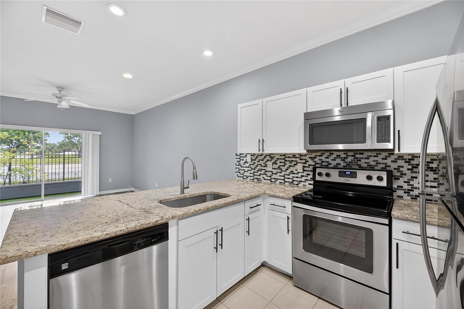 13123 KINGS CROSSING DR, GIBSONTON, FL, 33534