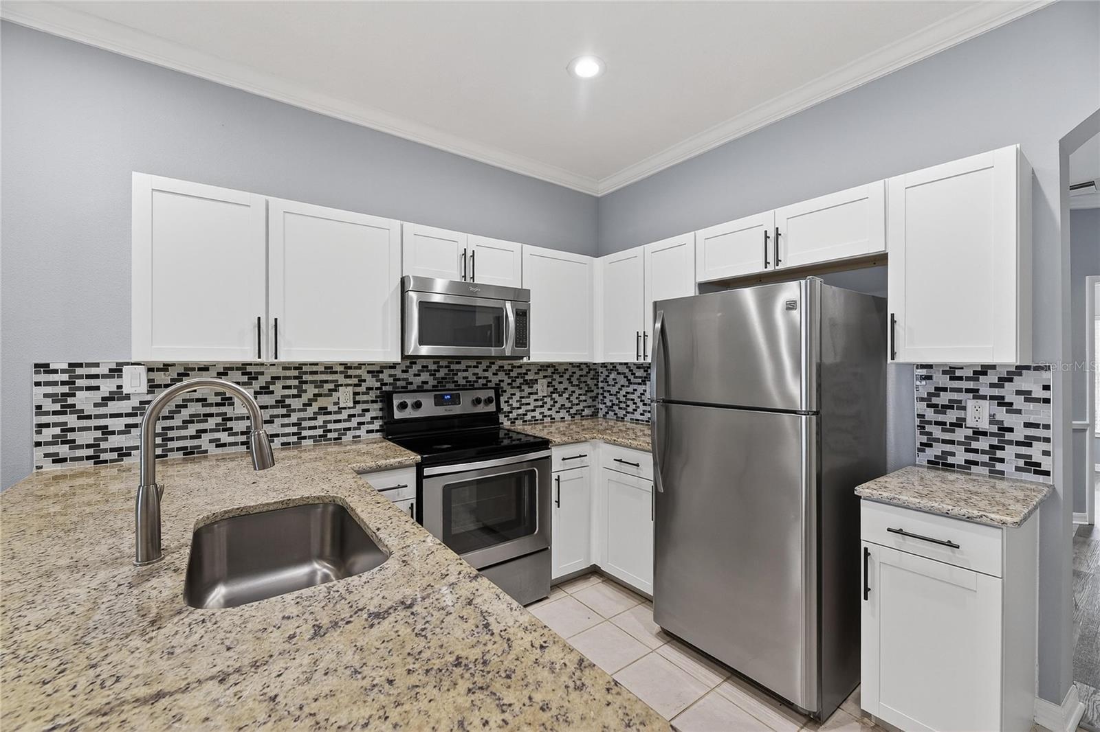 13123 KINGS CROSSING DR, GIBSONTON, FL, 33534