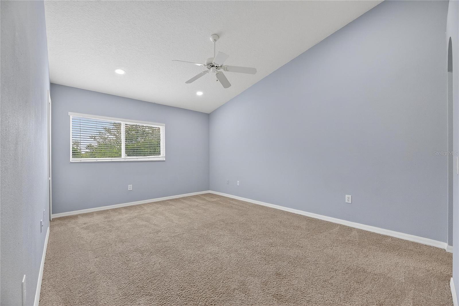 13123 KINGS CROSSING DR, GIBSONTON, FL, 33534