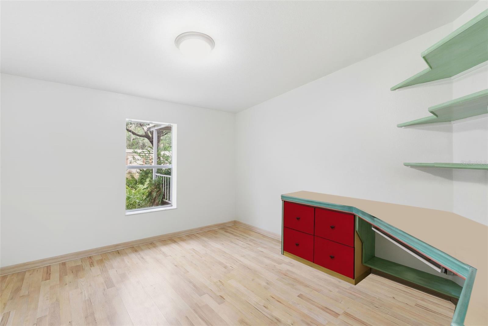 9101 WOOD TERRACE DR, TAMPA, FL, 33637