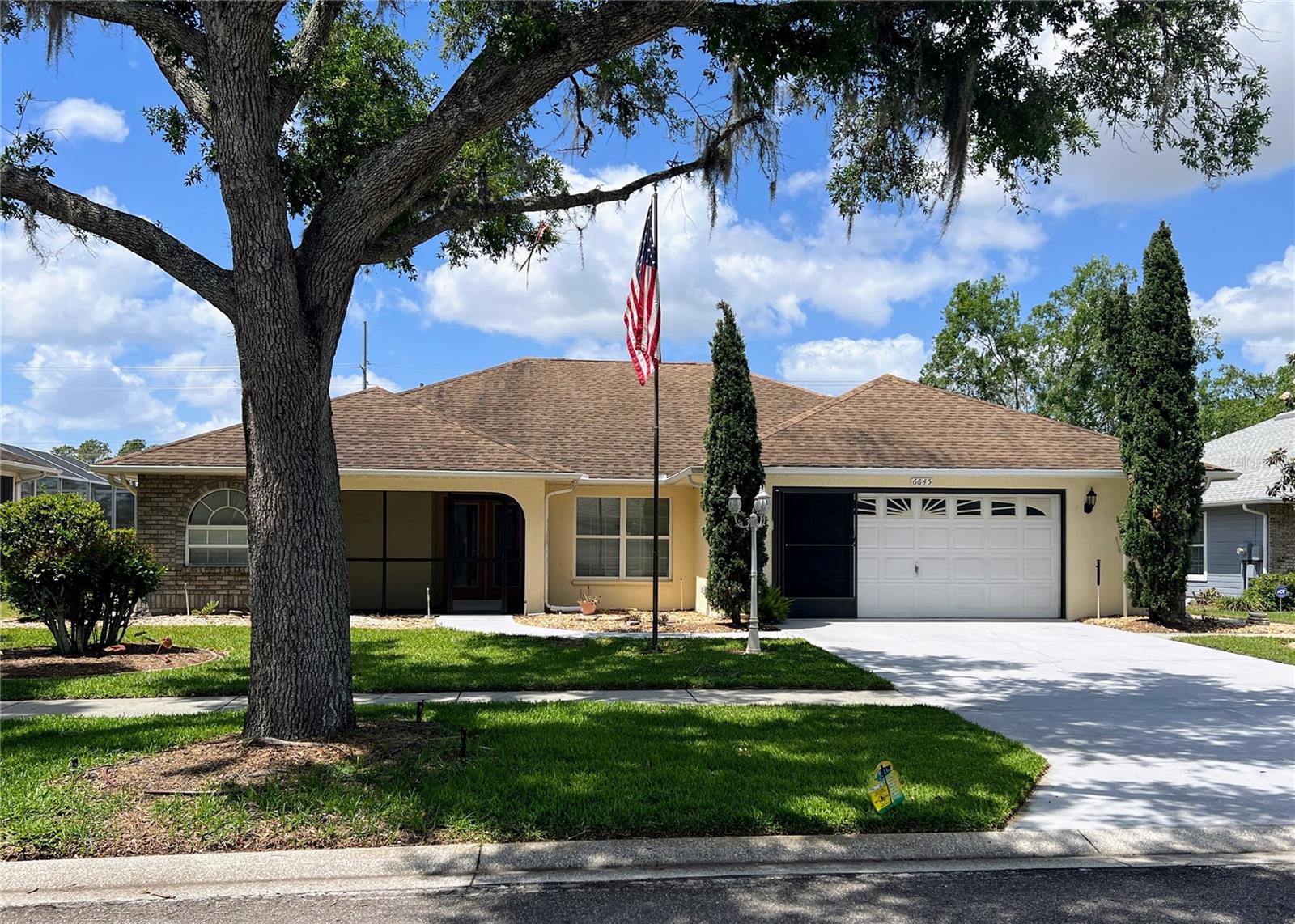 6645 NORTHLAKE DR, ZEPHYRHILLS, FL, 33542