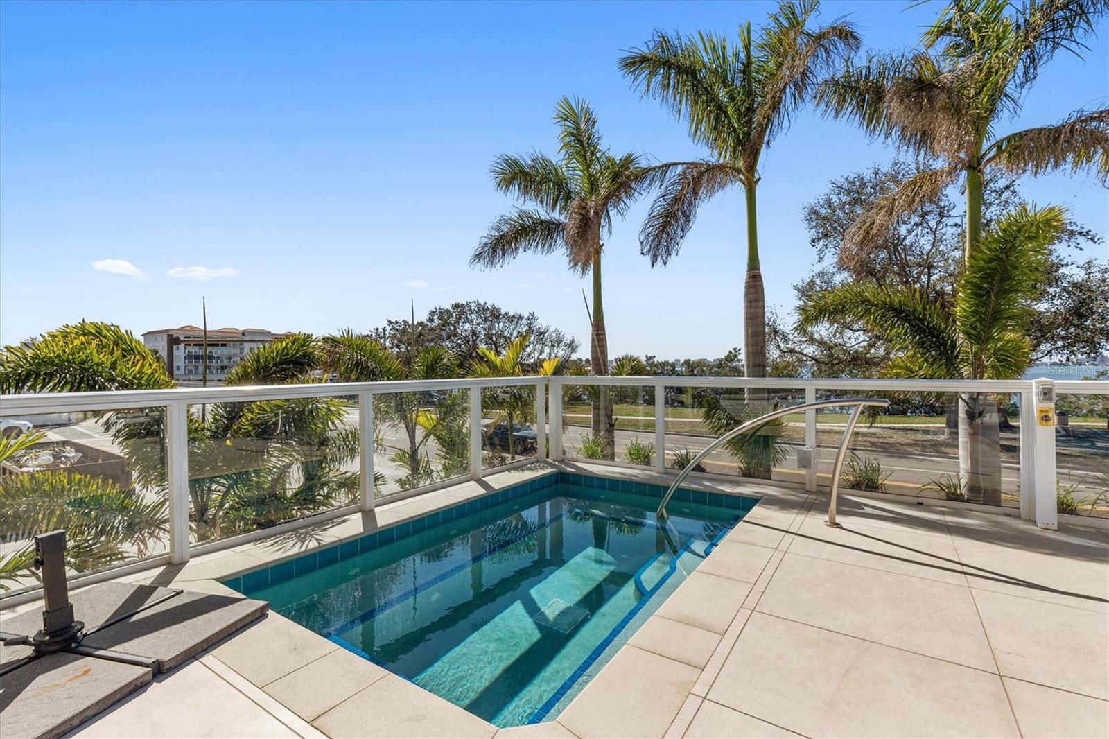 1020 SUNSET POINT RD #303, CLEARWATER, FL, 33755