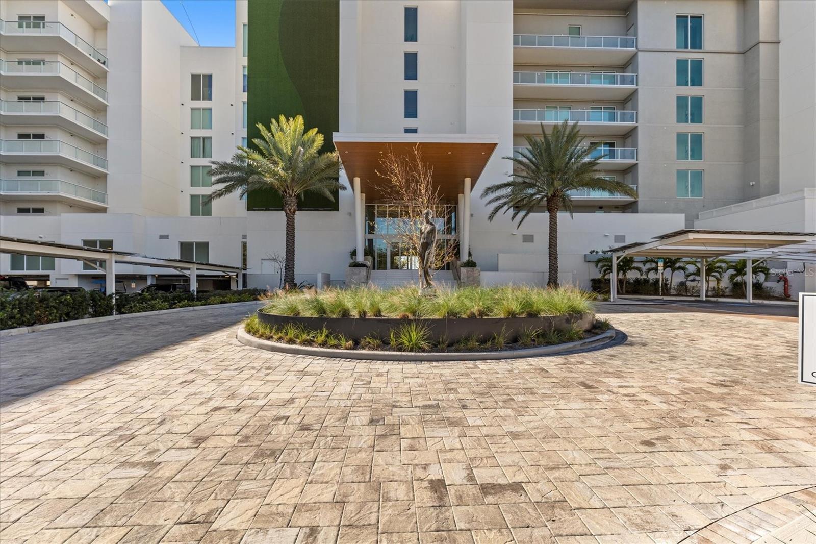 1020 SUNSET POINT RD #303, CLEARWATER, FL, 33755