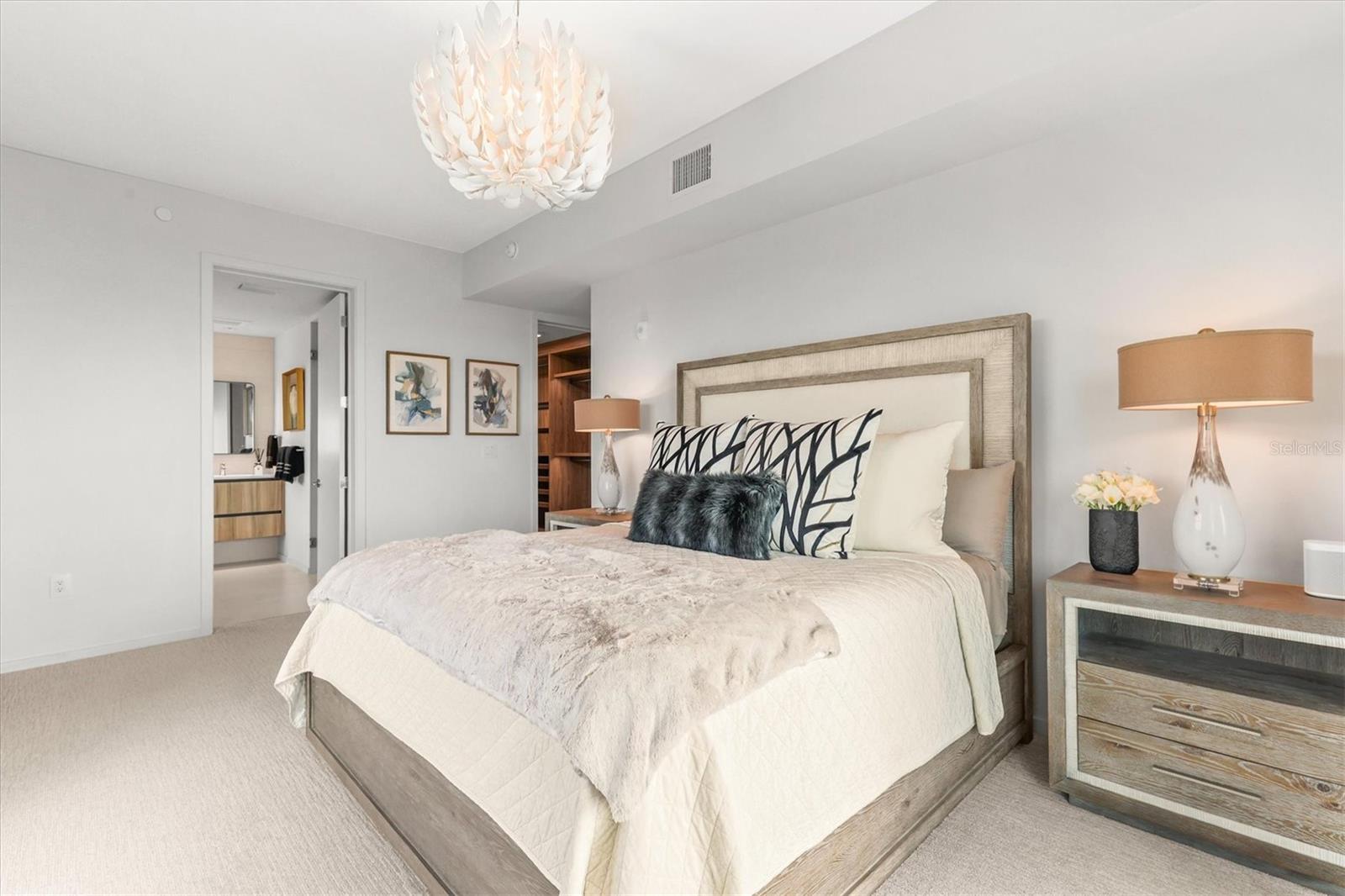 1020 SUNSET POINT RD #303, CLEARWATER, FL, 33755