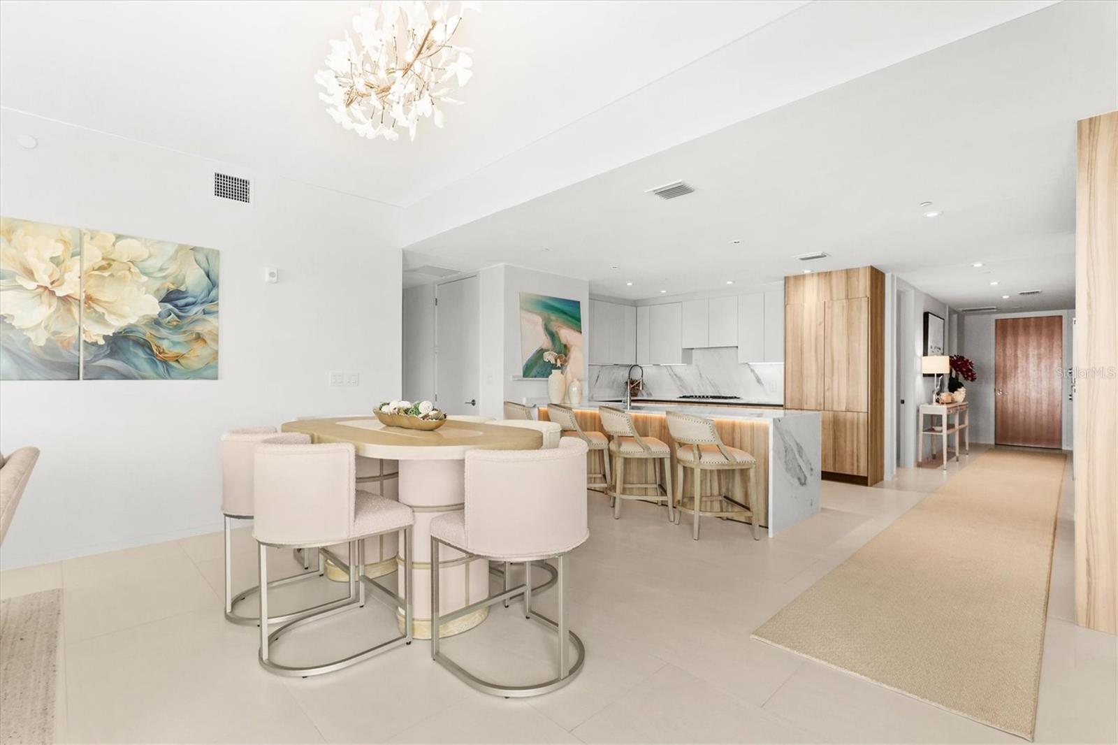 1020 SUNSET POINT RD #303, CLEARWATER, FL, 33755