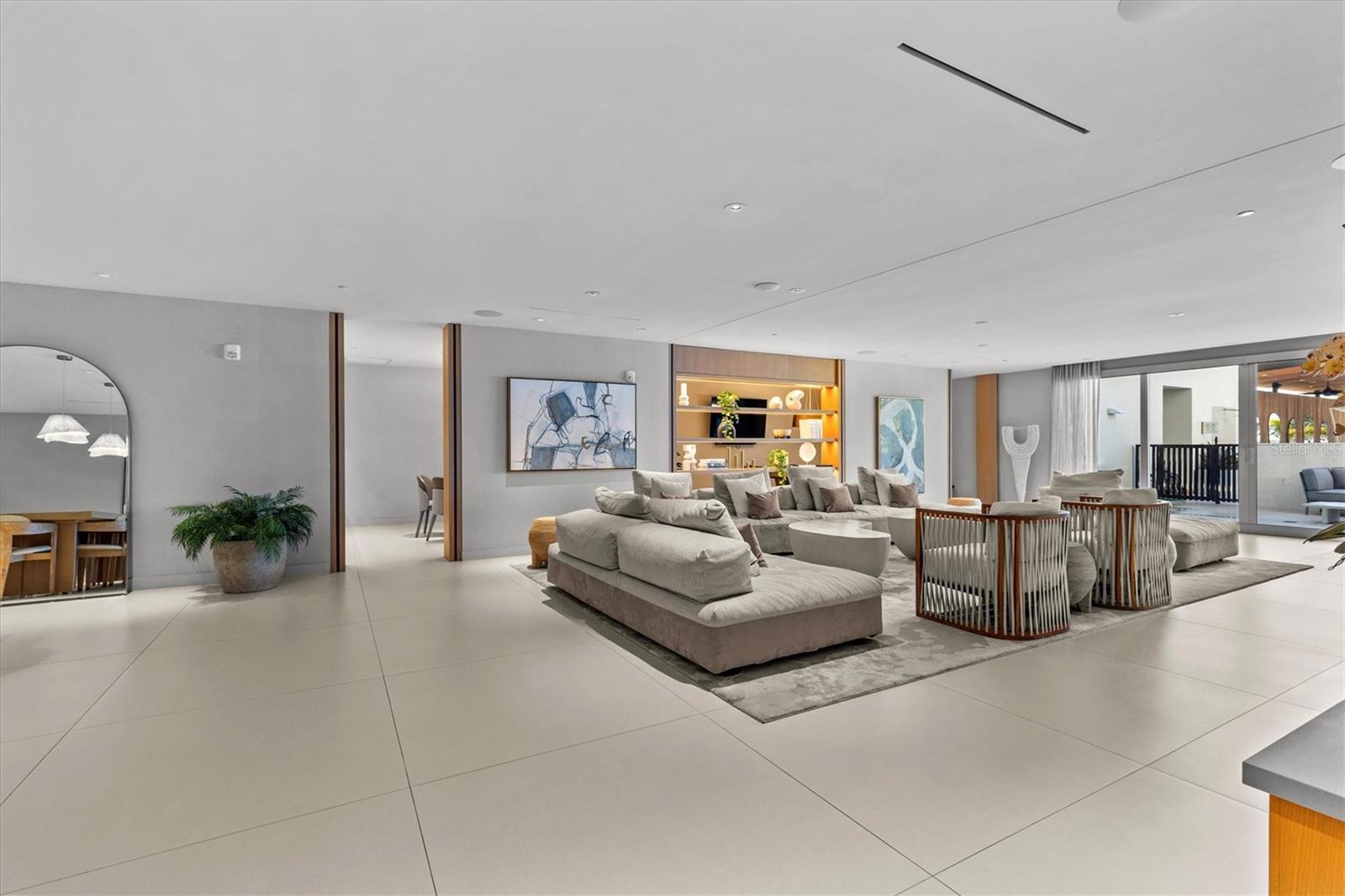 1020 SUNSET POINT RD #303, CLEARWATER, FL, 33755