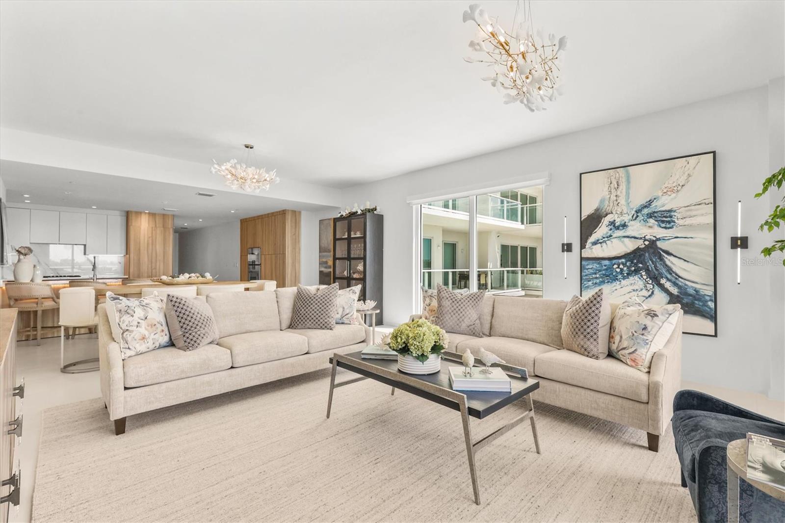 1020 SUNSET POINT RD #303, CLEARWATER, FL, 33755