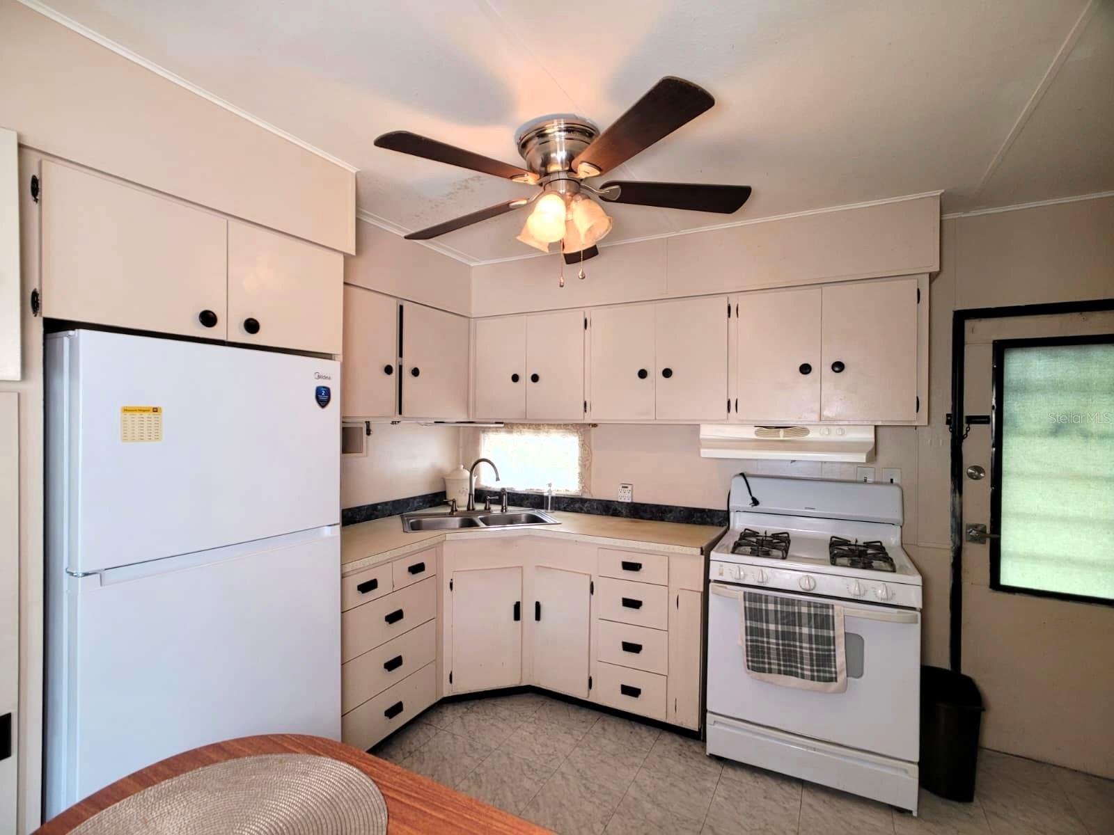 407 51ST AVENUE TER W, BRADENTON, FL, 34207