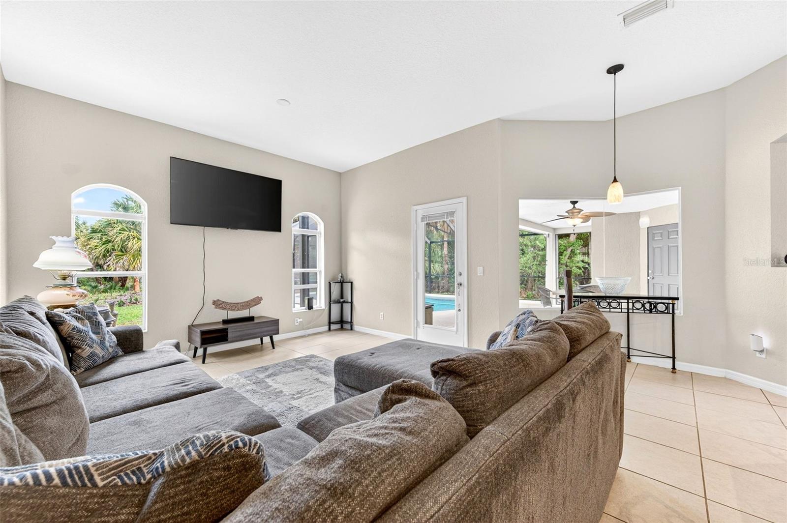 831 OWL ST SW, PALM BAY, FL, 32908