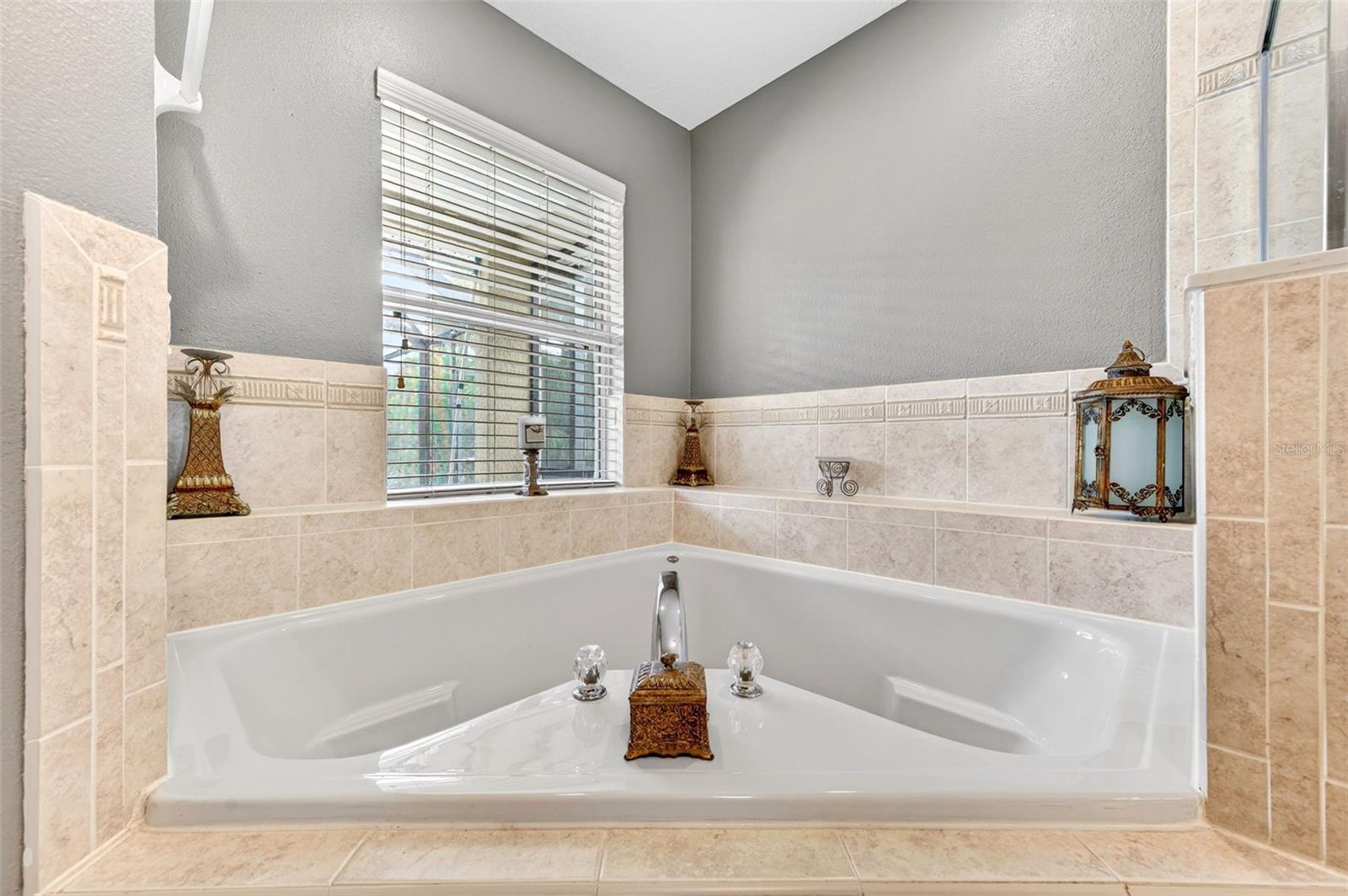 831 OWL ST SW, PALM BAY, FL, 32908