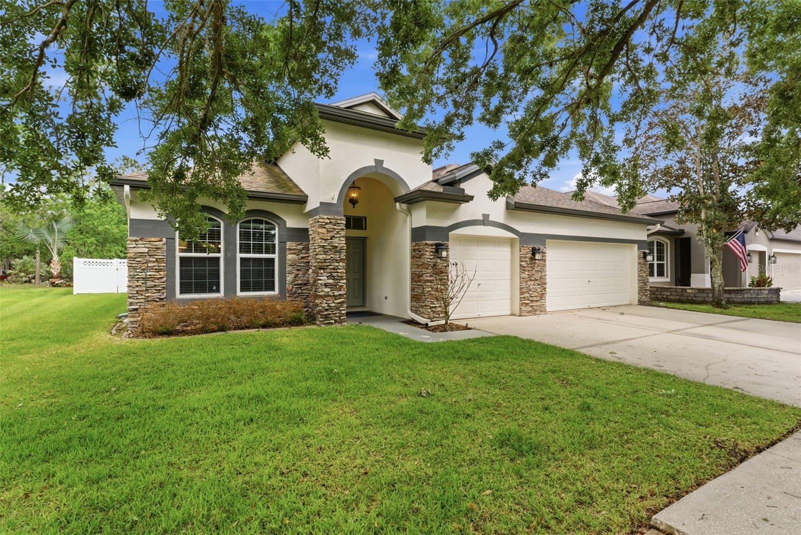 5832 HERONVIEW CRESCENT DR, LITHIA, FL, 33547