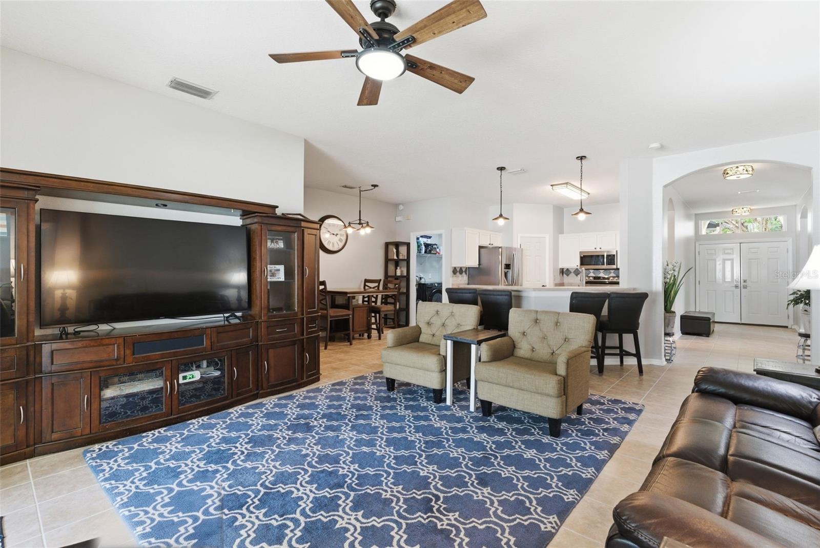 5832 HERONVIEW CRESCENT DR, LITHIA, FL, 33547