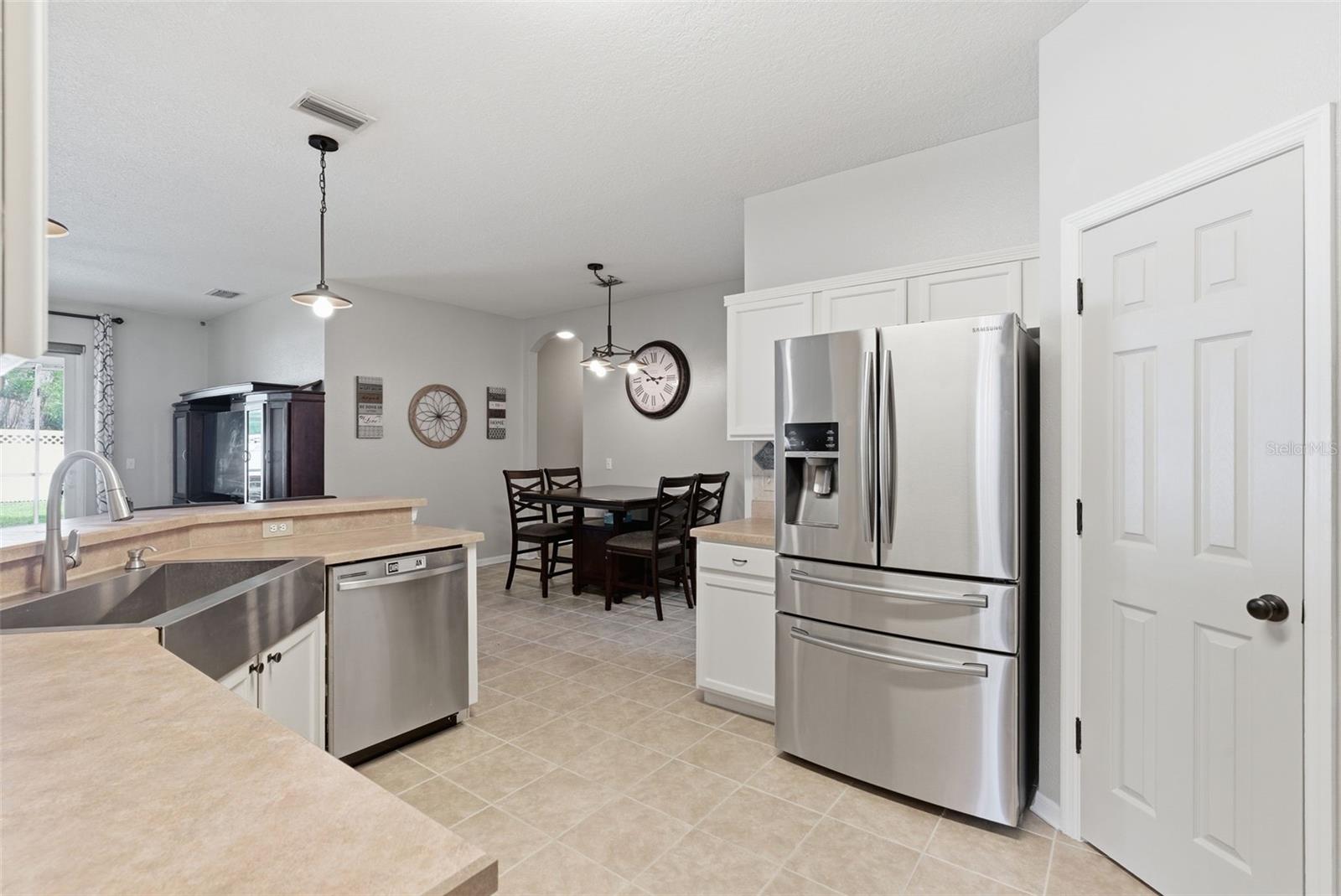 5832 HERONVIEW CRESCENT DR, LITHIA, FL, 33547