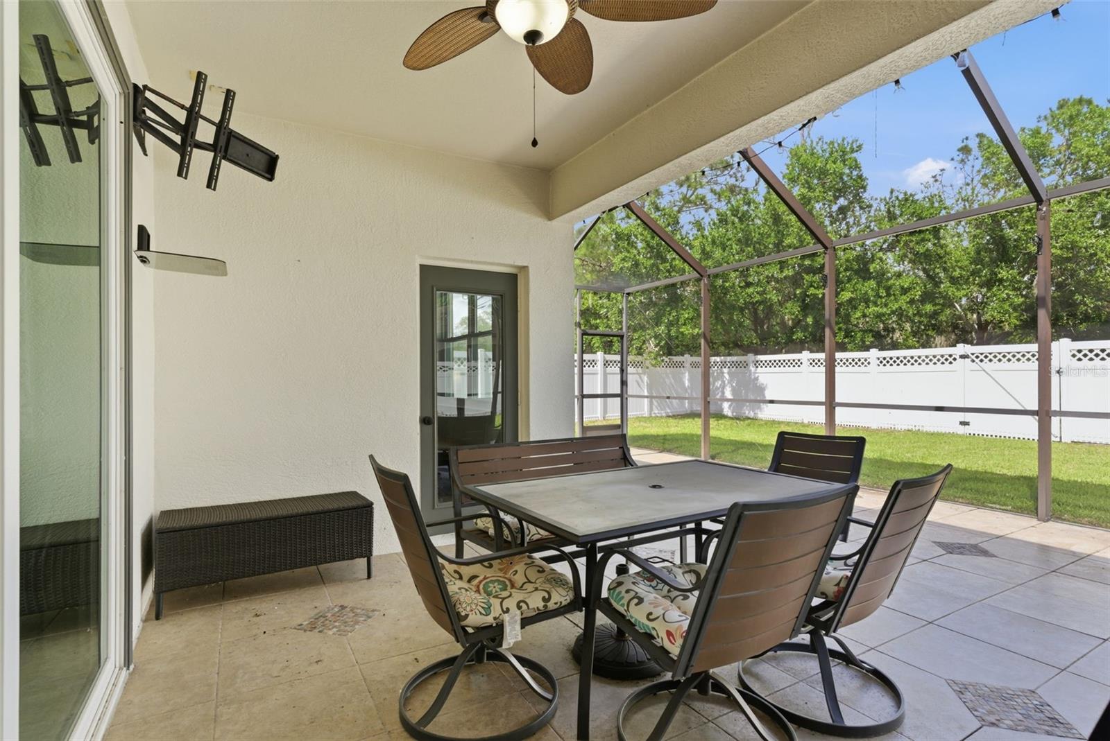 5832 HERONVIEW CRESCENT DR, LITHIA, FL, 33547