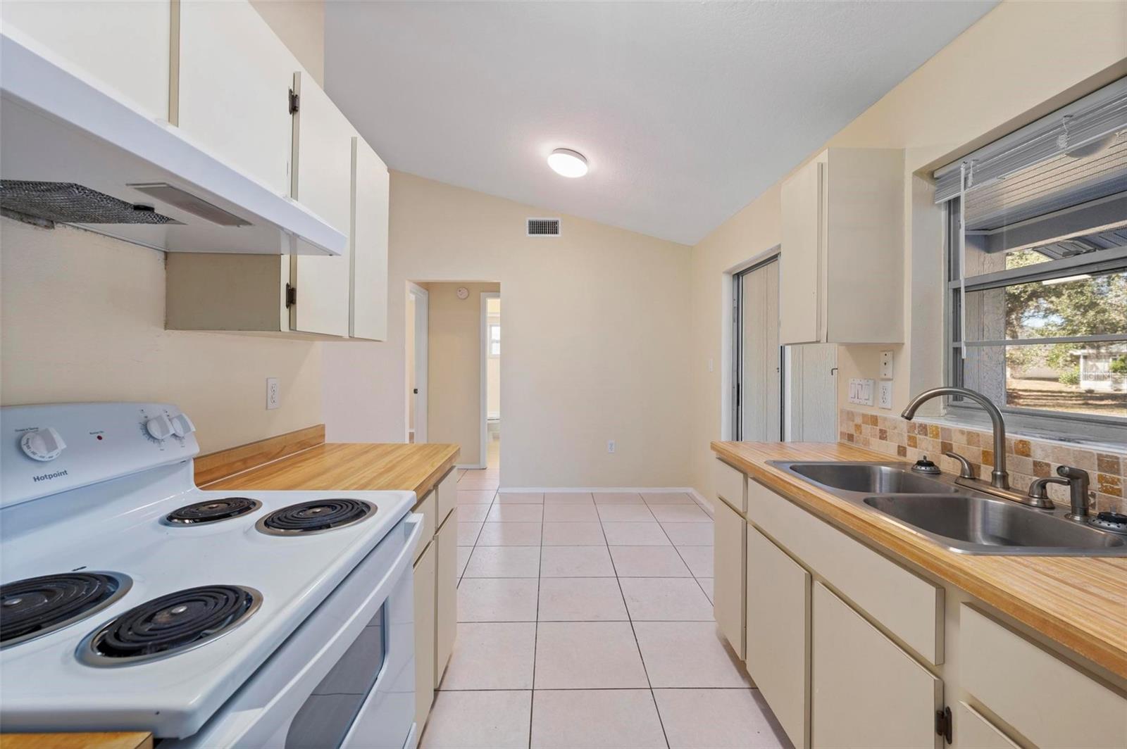 2087 COMO ST #B, PORT CHARLOTTE, FL, 33948