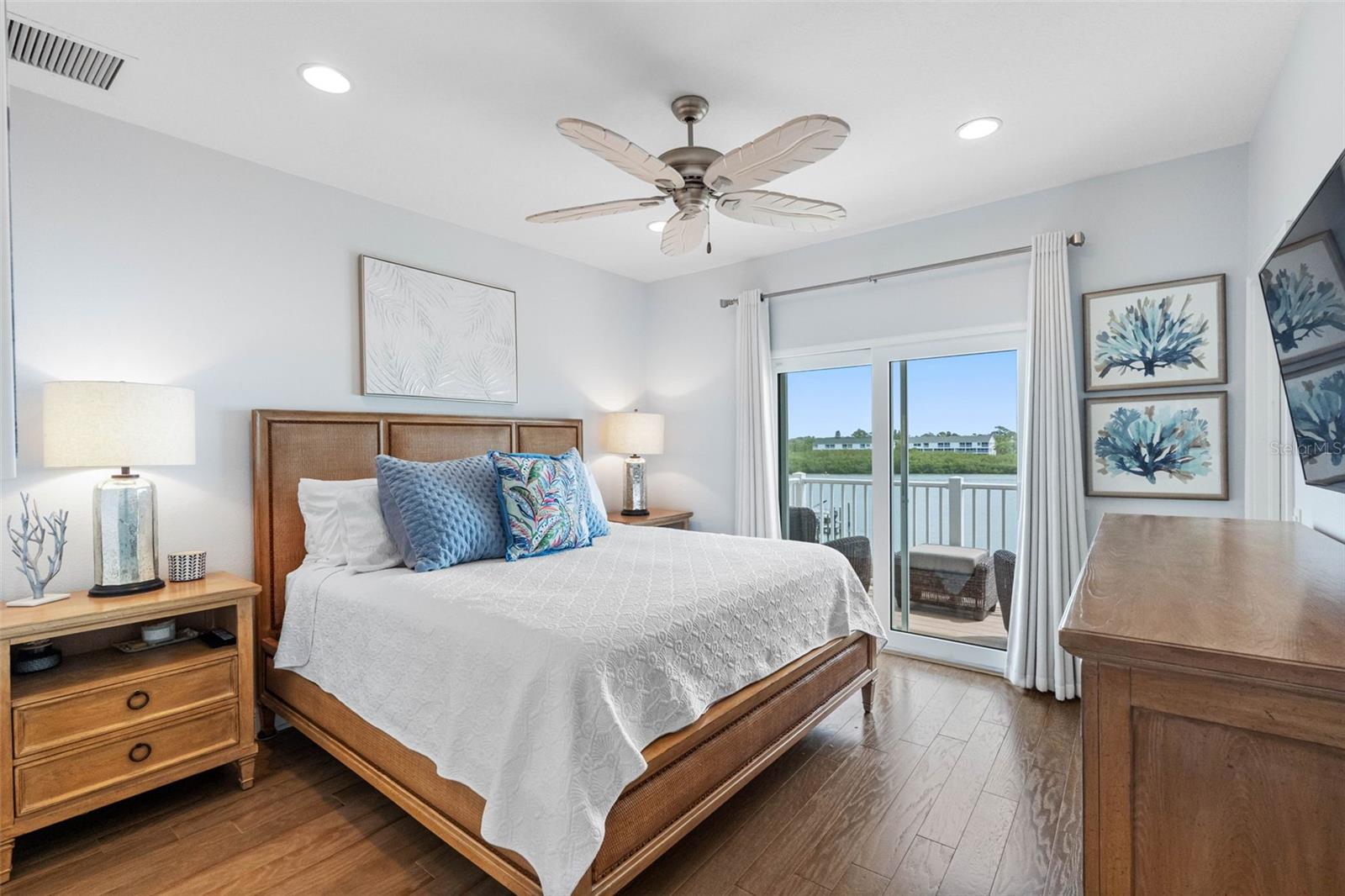 19915 GULF BLVD #806, INDIAN SHORES, FL, 33785